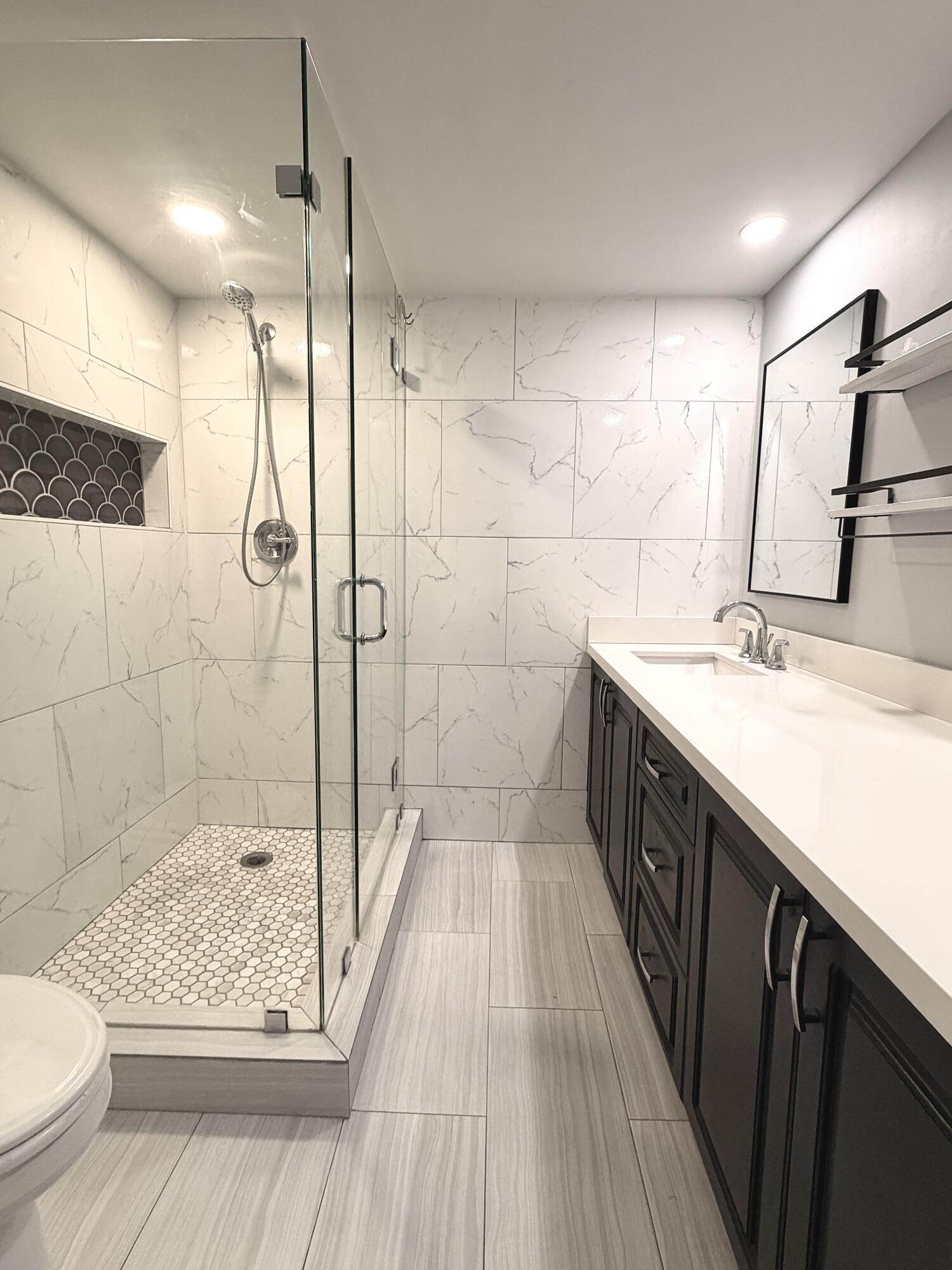 VILLAGE OF SANDALWOOD LAKES 1 - Residential