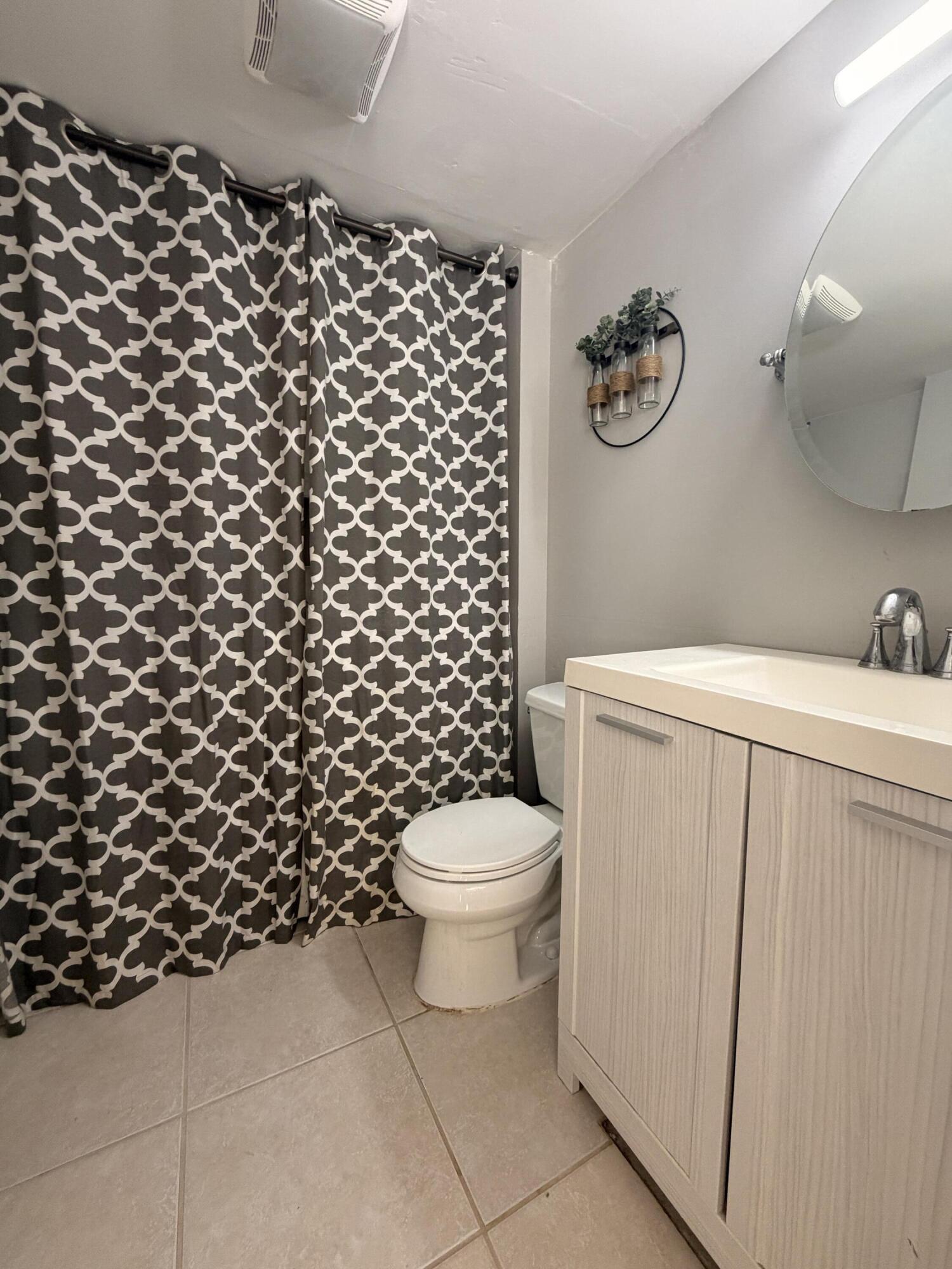 VILLAGE OF SANDALWOOD LAKES 1 - Residential