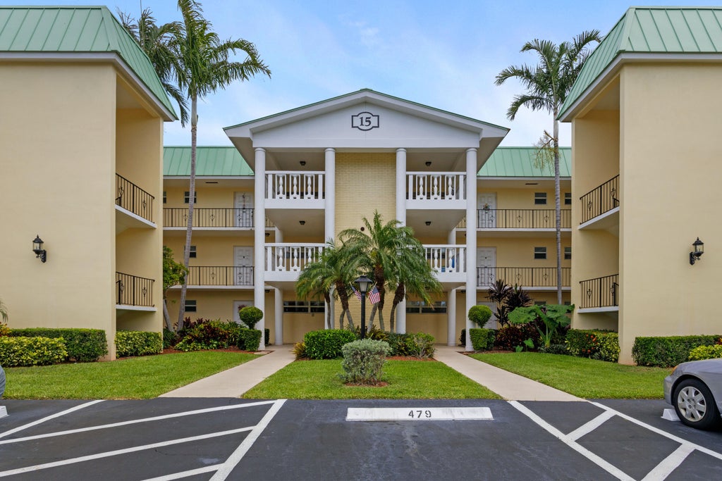 Photo of 15 Colonial Club Drive #100, Boynton Beach, FL 33435 (MLS # R11081589)