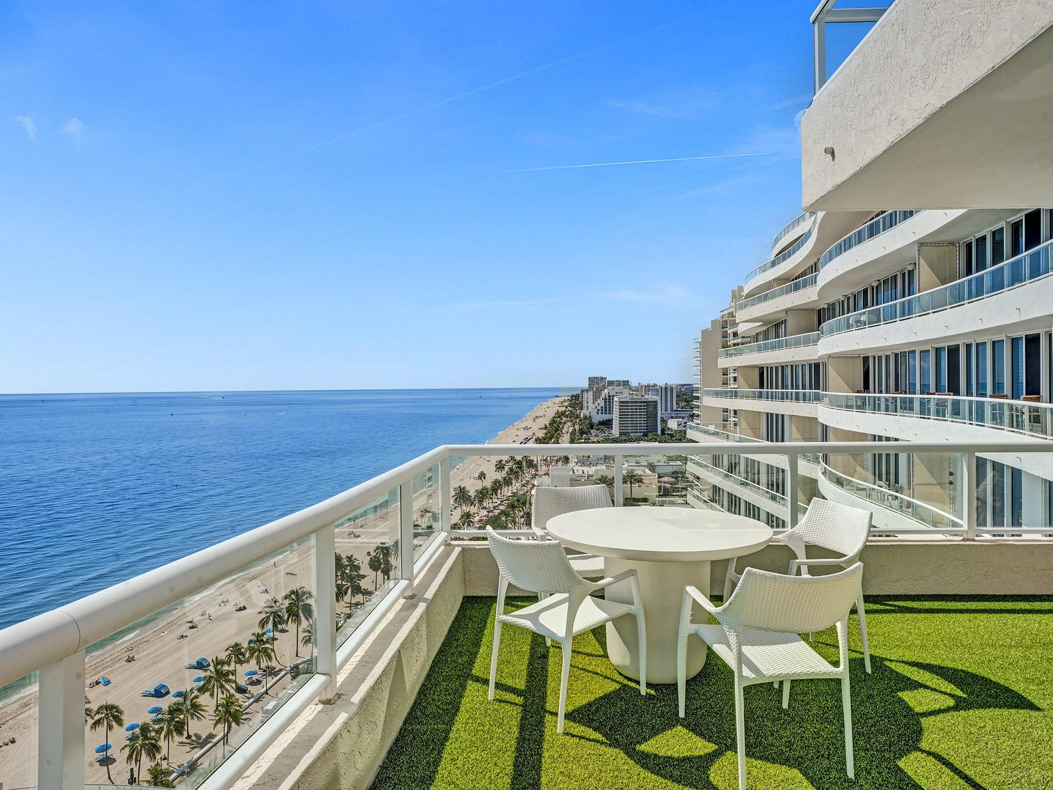 Ritz Carlton - Residential