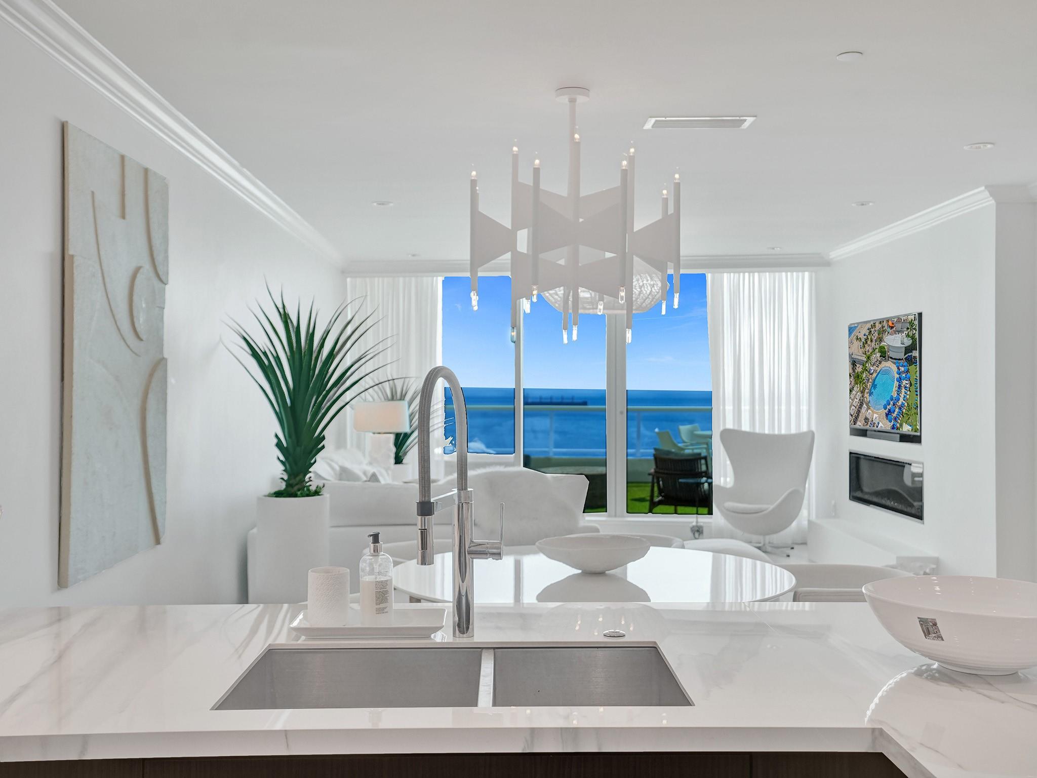 Ritz Carlton - Residential