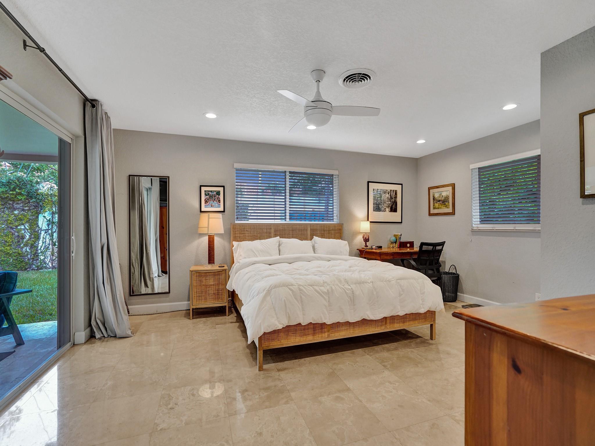 SEA RANCH LAKES - Residential
