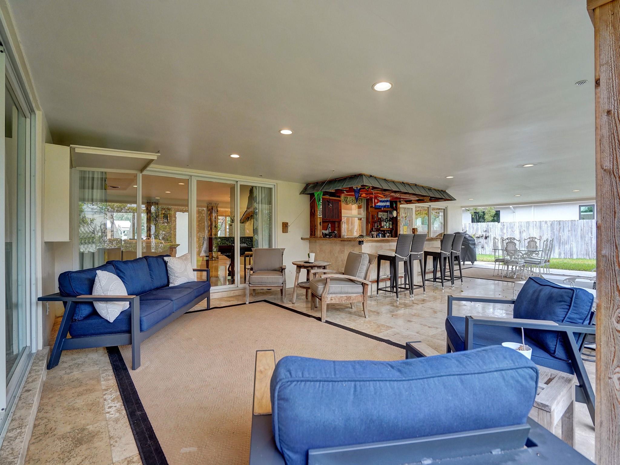 SEA RANCH LAKES - Residential