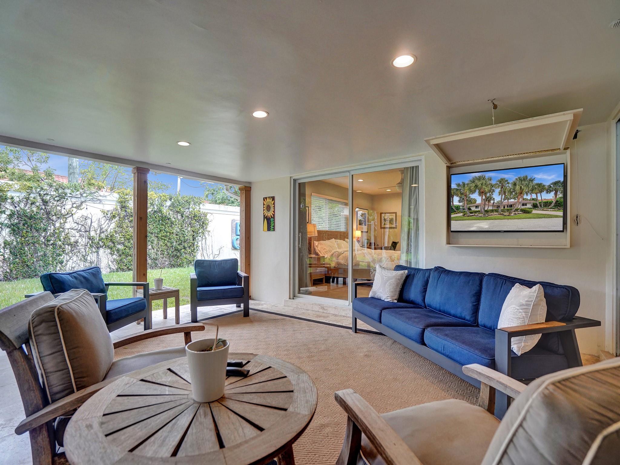 SEA RANCH LAKES - Residential