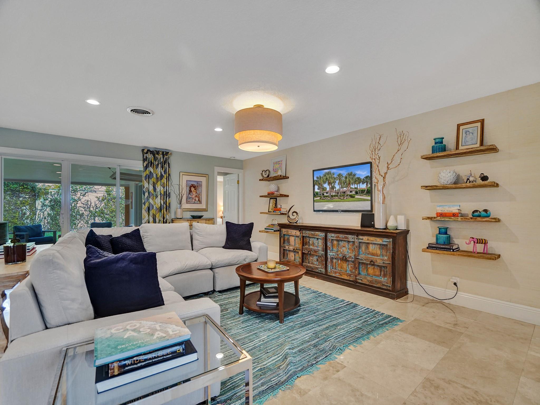 SEA RANCH LAKES - Residential