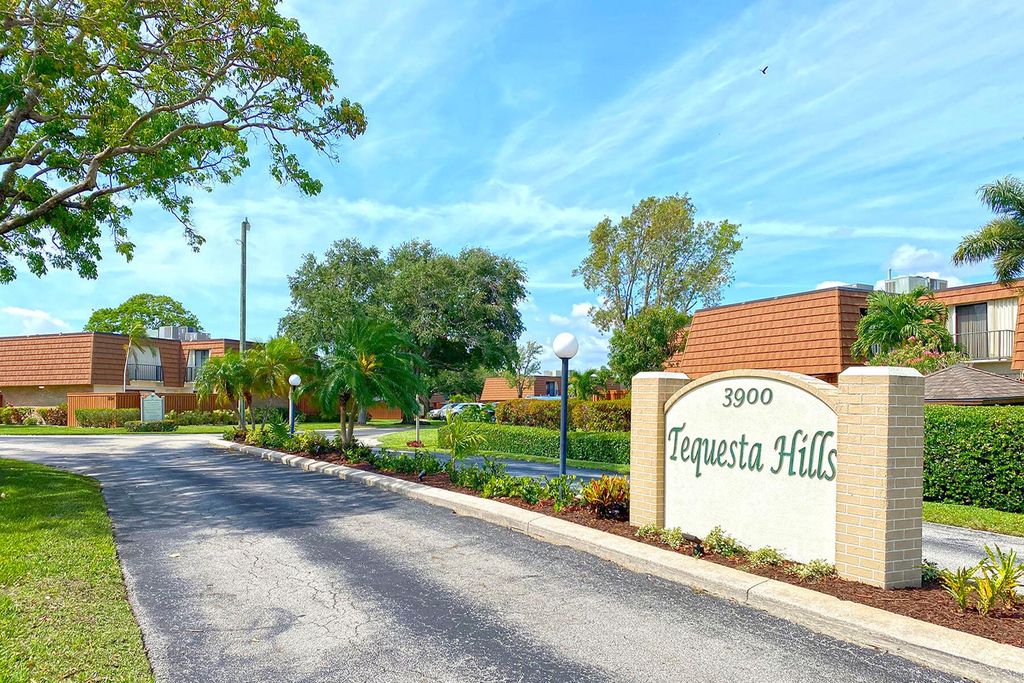 Photo of 3900 County Line Road #8c, Tequesta, FL 33469 (MLS # R11003144)