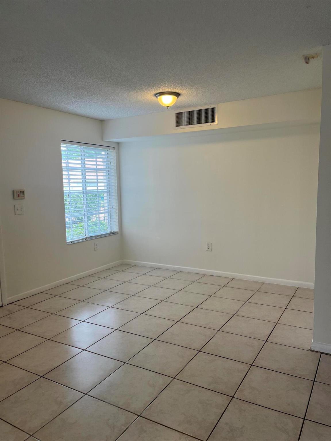 MILANO - Residential Lease