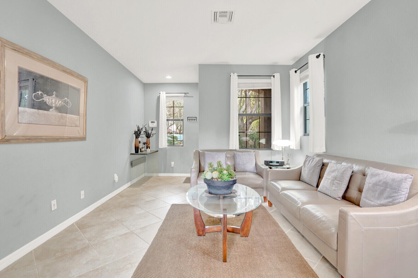 GRAMERCY SQUARE - Residential