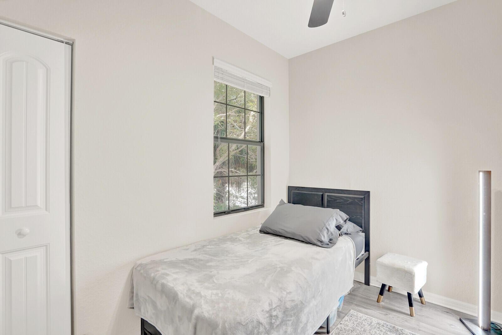 GRAMERCY SQUARE - Residential