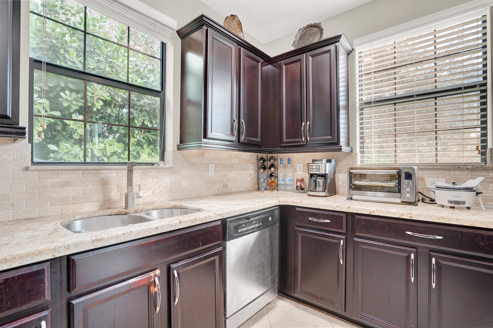 GRAMERCY SQUARE - Residential