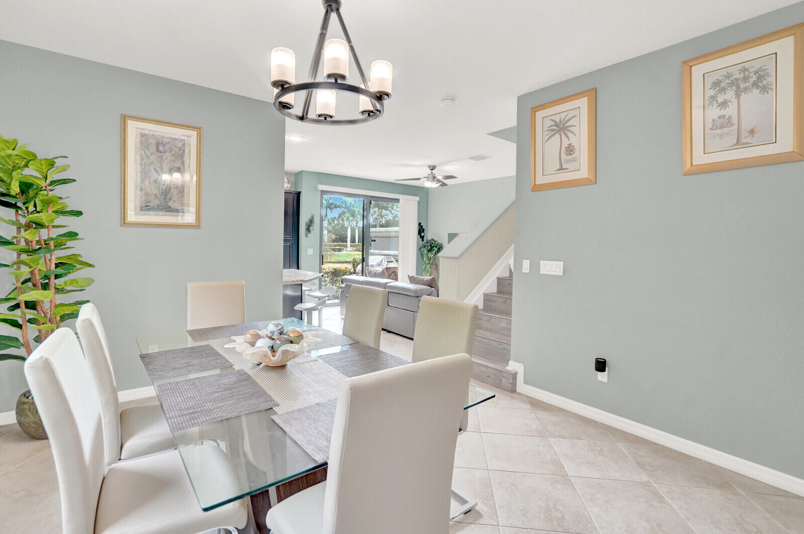 GRAMERCY SQUARE - Residential