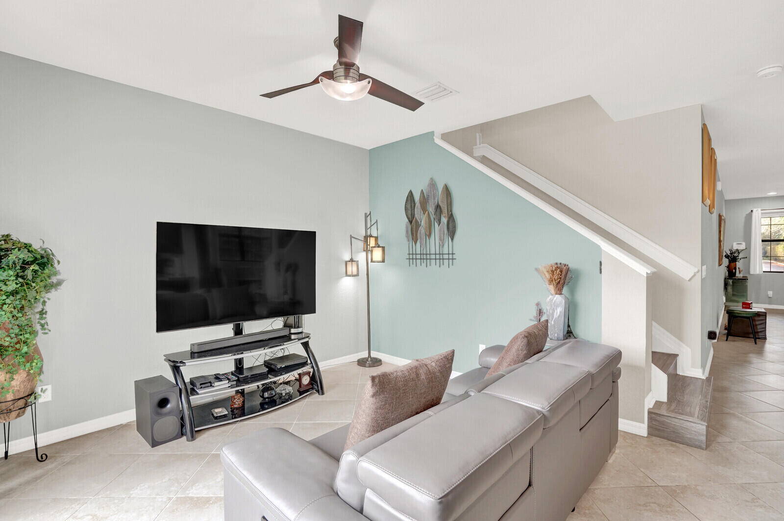 GRAMERCY SQUARE - Residential