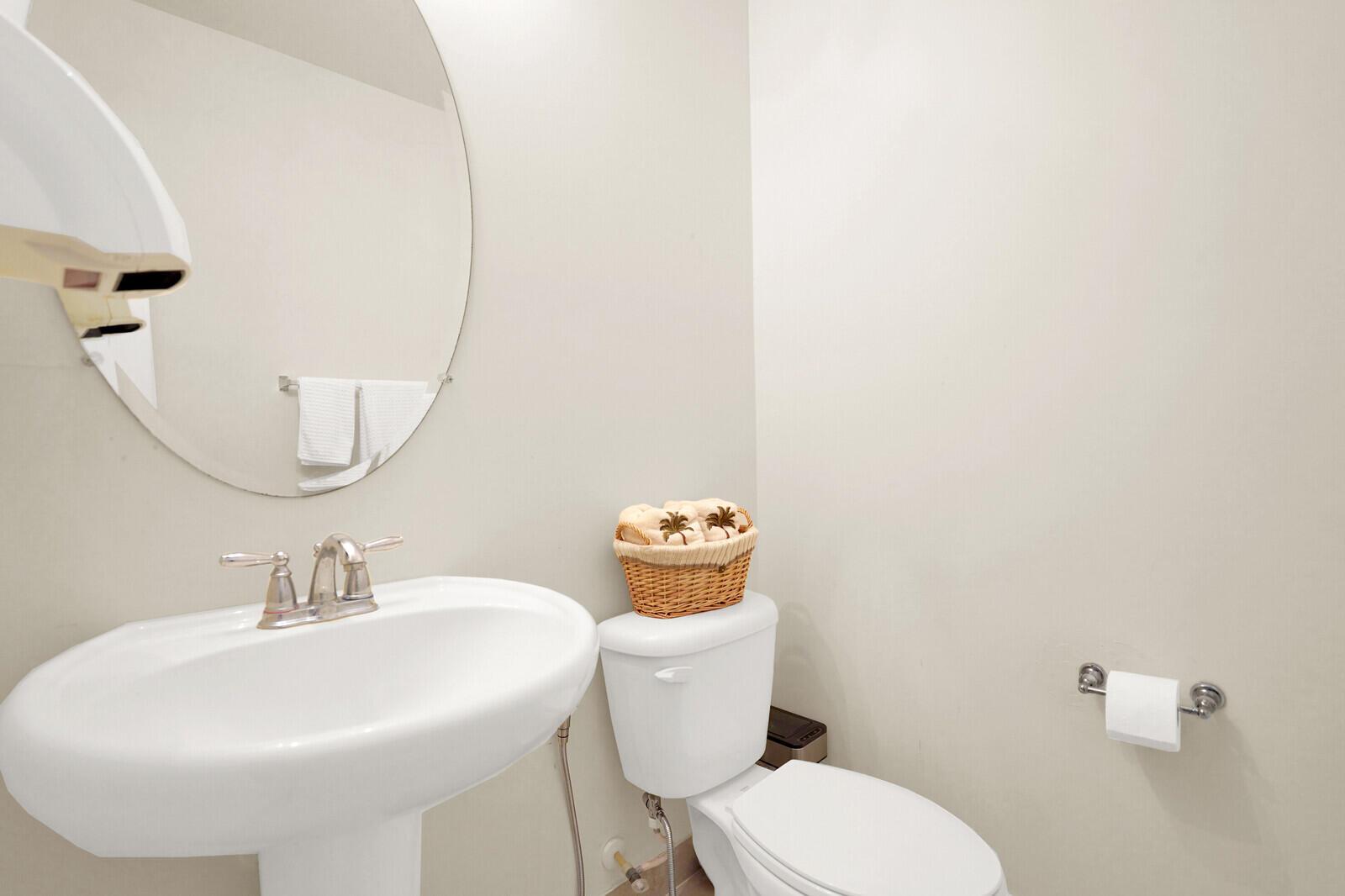 GRAMERCY SQUARE - Residential