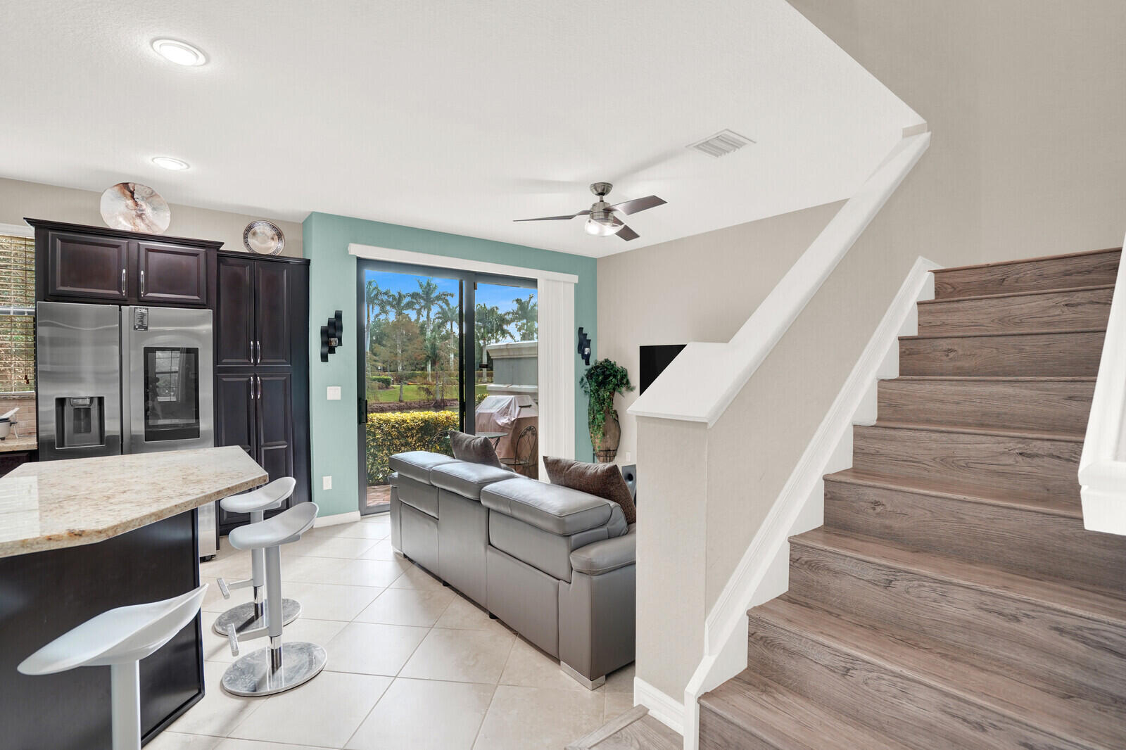 GRAMERCY SQUARE - Residential