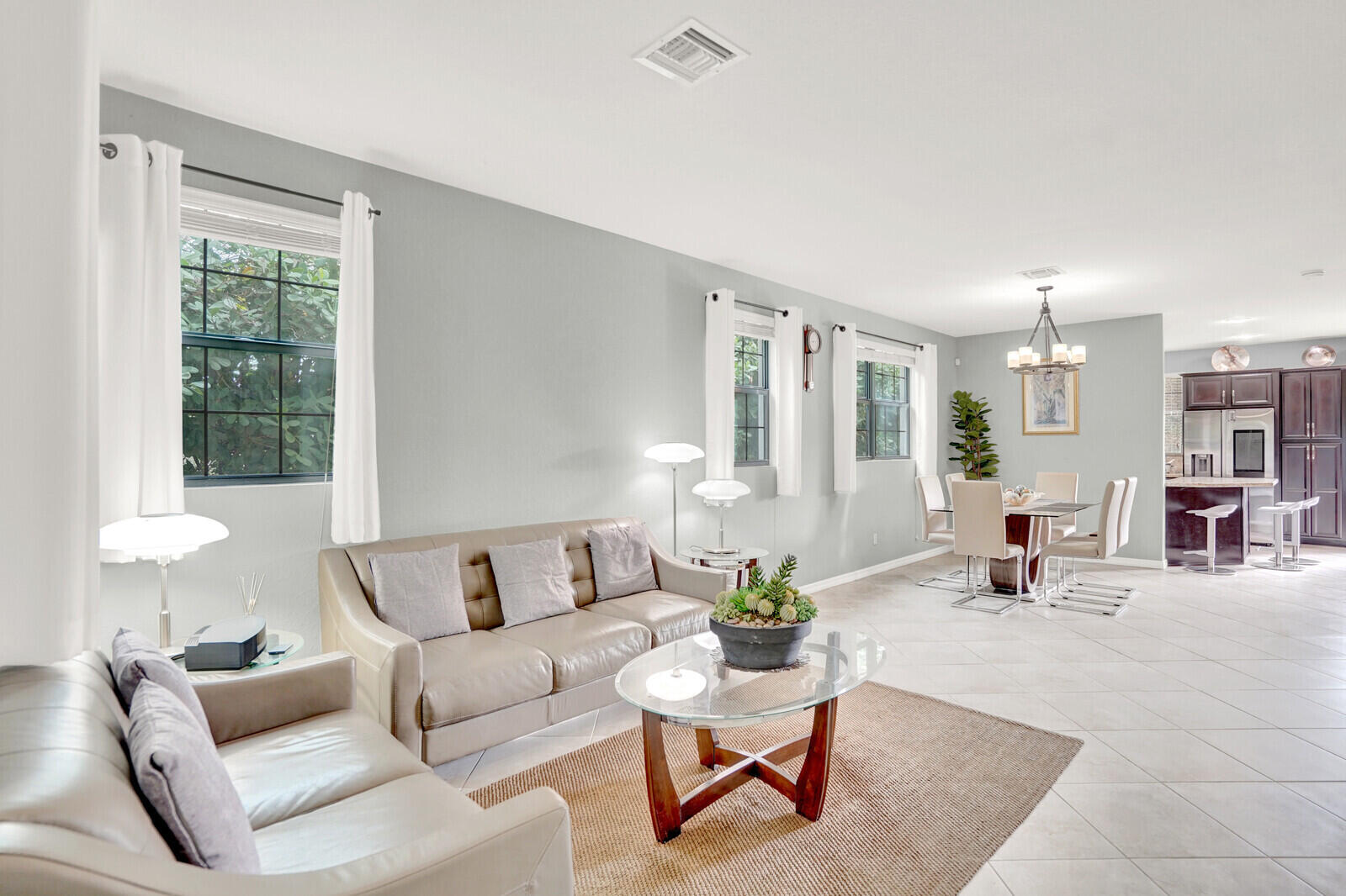 GRAMERCY SQUARE - Residential