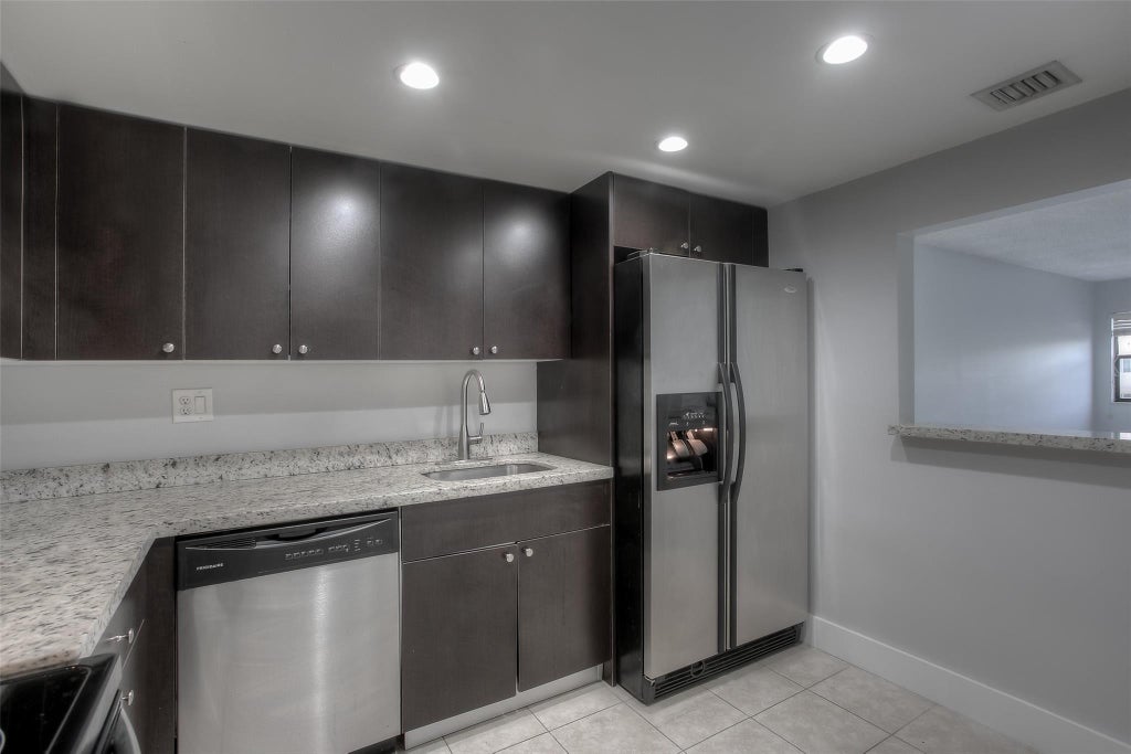 Photo of 303 RACQUET CLUB Road #312, Weston, FL 33326 (MLS # B26060925)