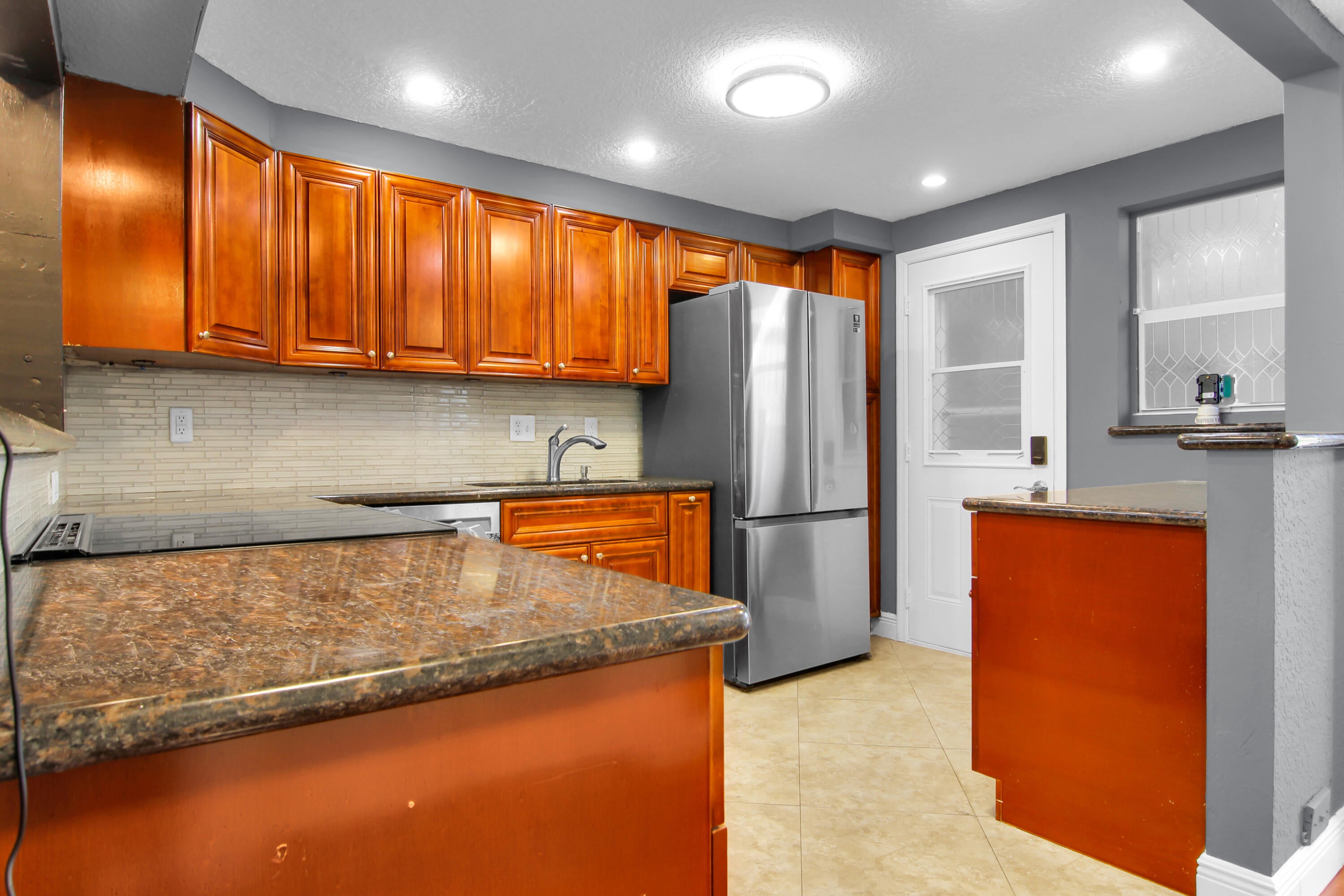 3050 NE 16th Avenue 207