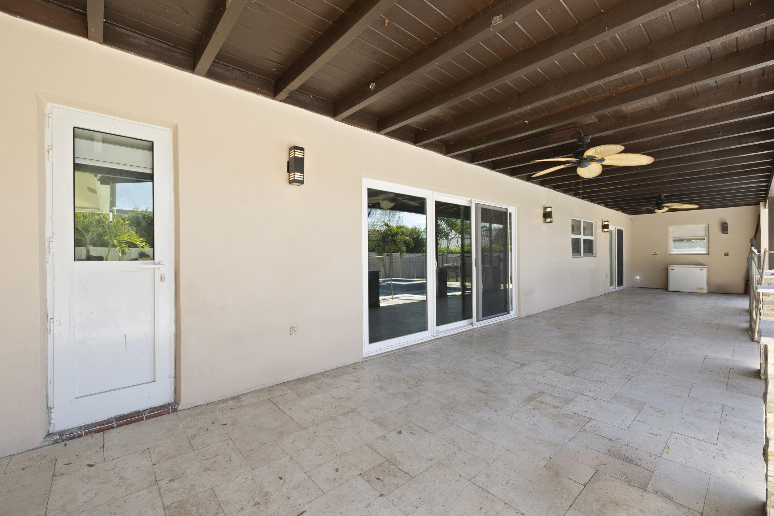 SHADOW WOOD - Residential