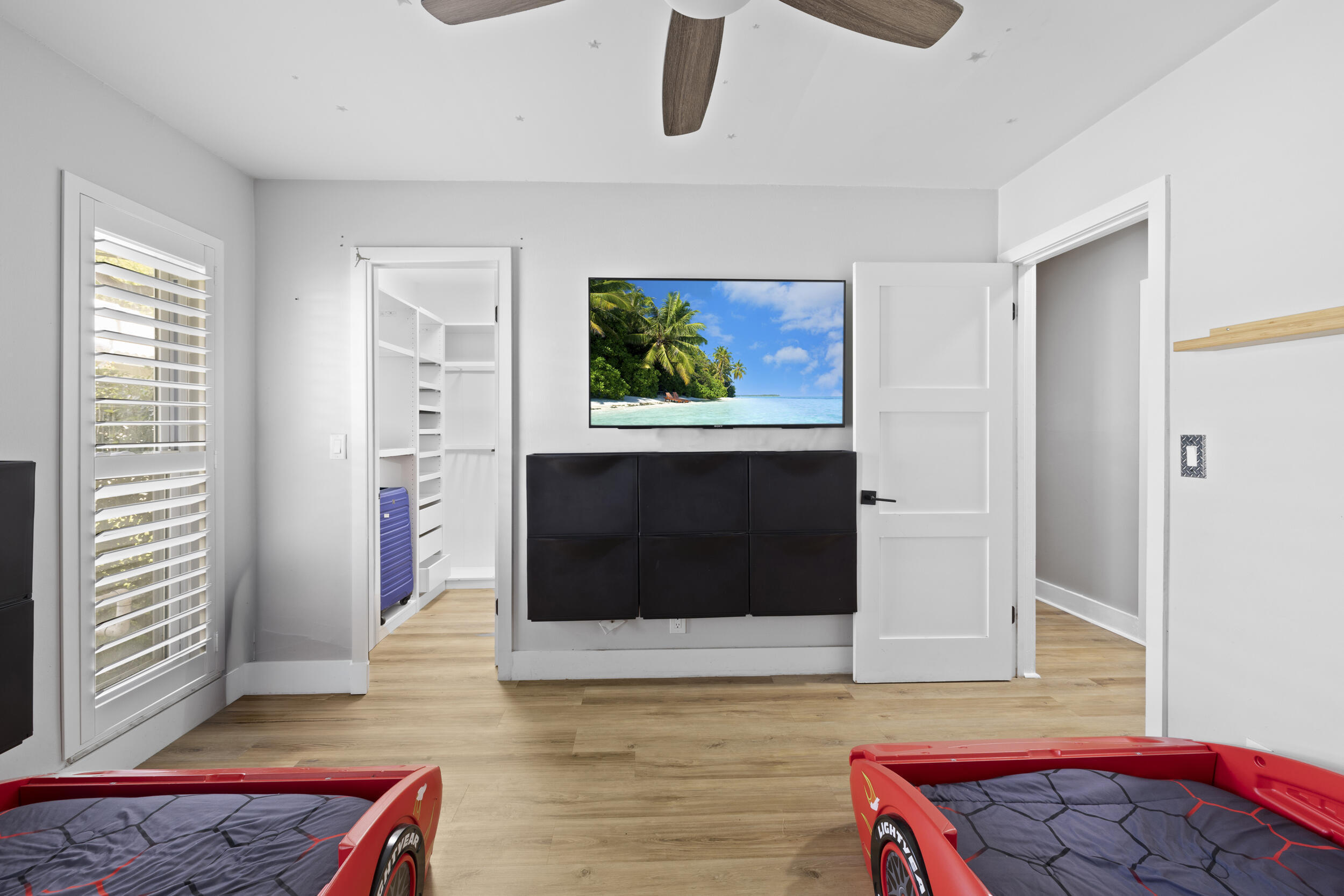 SHADOW WOOD - Residential