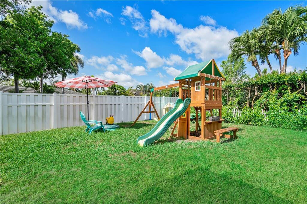 SHADOW WOOD - Residential