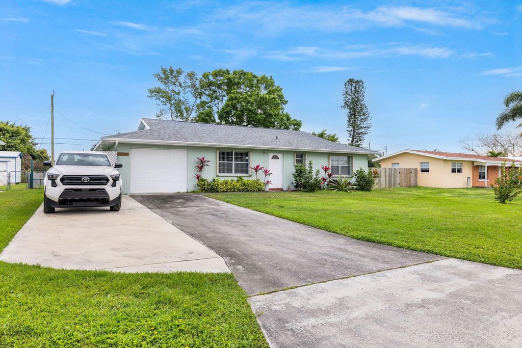 Photo of 754 Altura Street, Port Saint Lucie, FL 34952 (MLS # R11065608)
