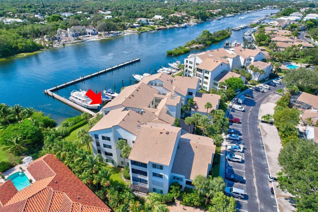 Photo of 944 Oak Harbour Drive #944, Juno Beach, FL 33408 (MLS # R10918201)