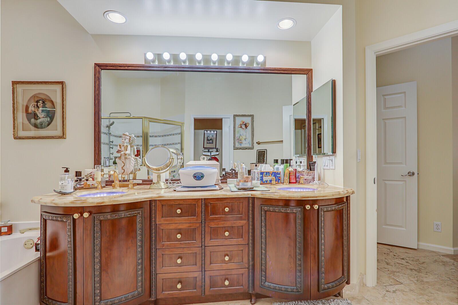 IBIS GOLF AND COUNTRY CLU - Residential