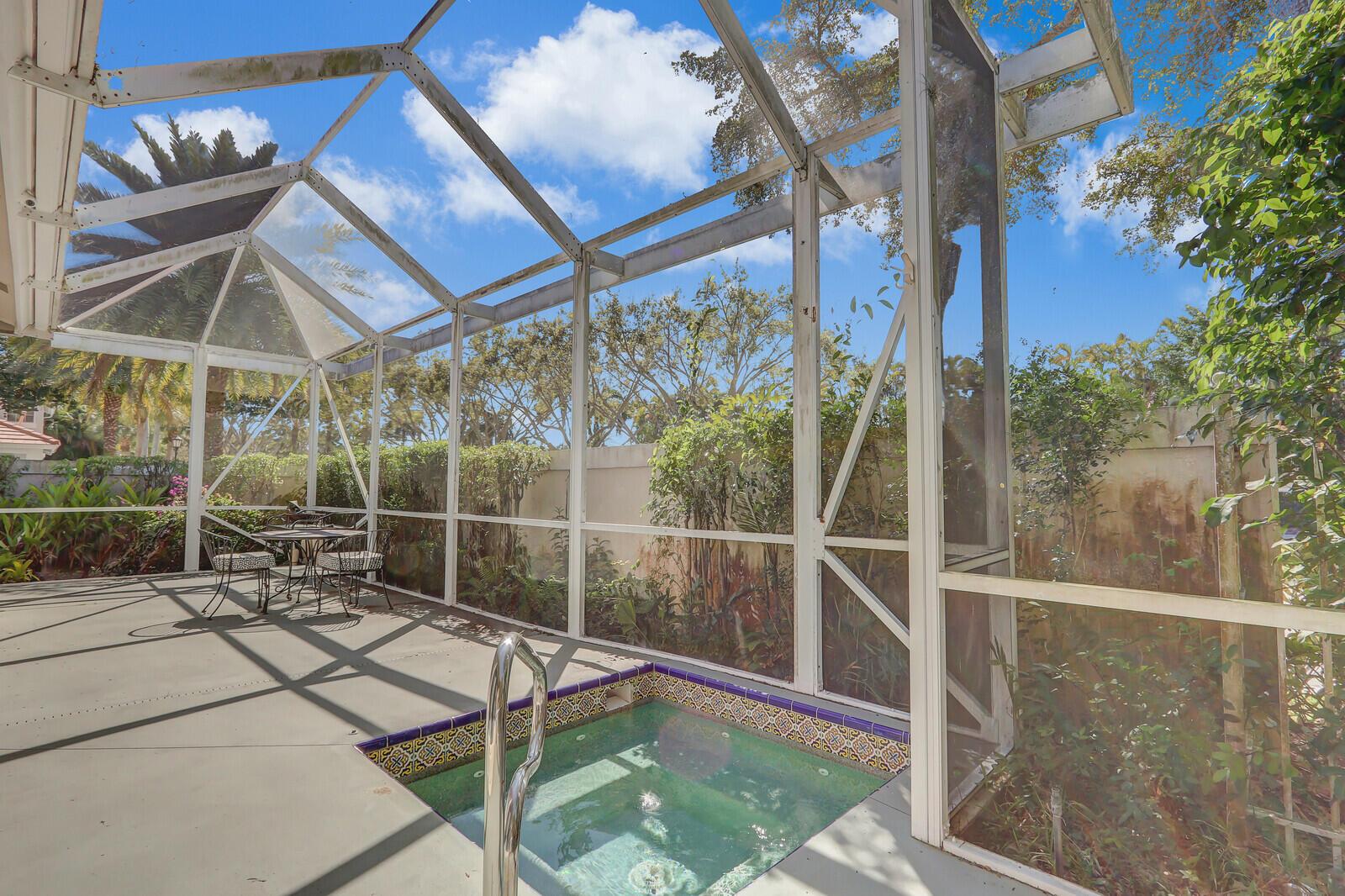 IBIS GOLF AND COUNTRY CLU - Residential