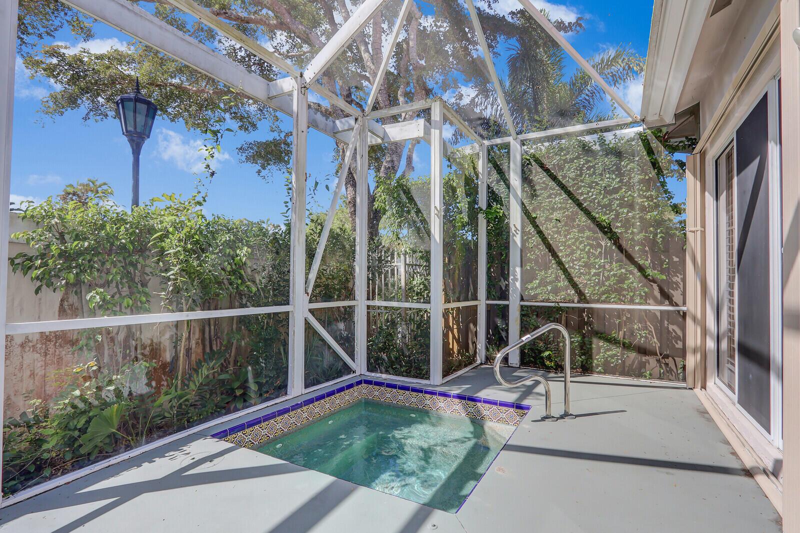 IBIS GOLF AND COUNTRY CLU - Residential