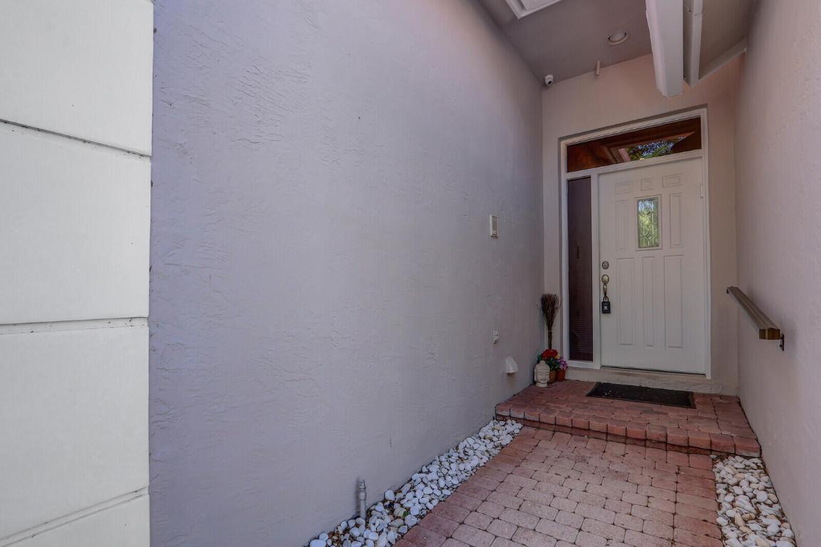 8241 Heritage Club Drive