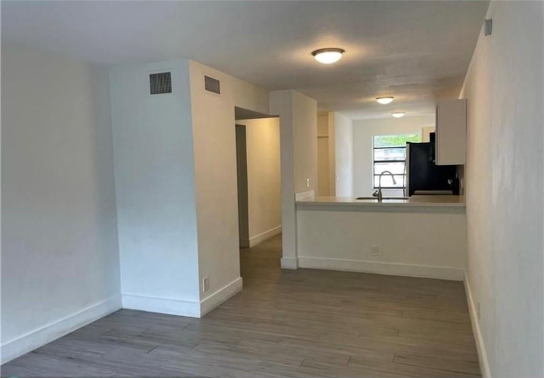 LAKESIDE AT TAMARAC CONDO - Residential