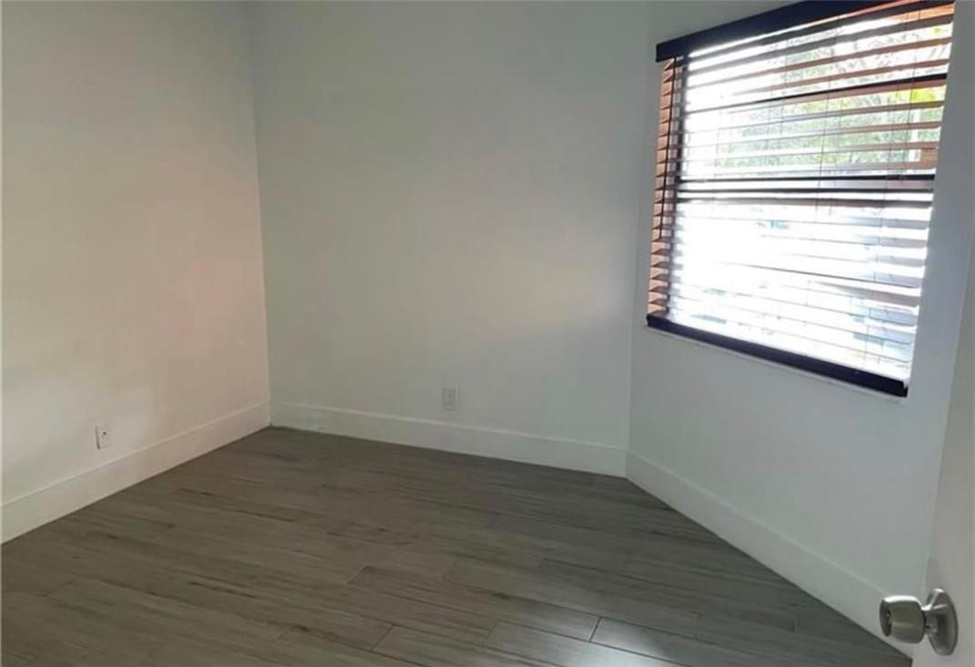 LAKESIDE AT TAMARAC CONDO - Residential