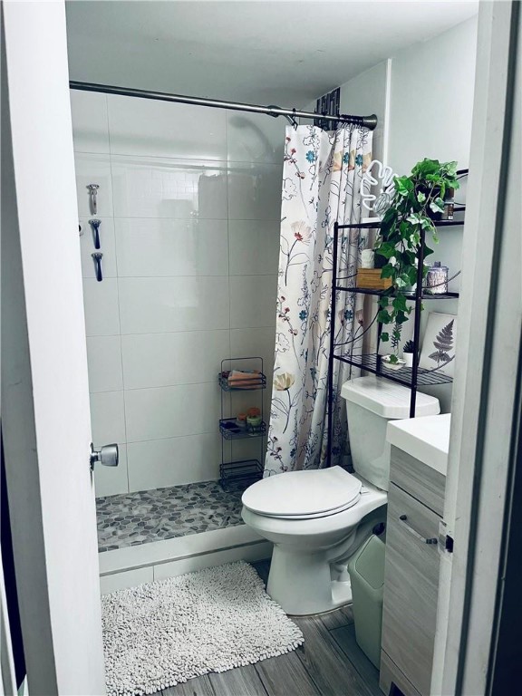 LAKESIDE AT TAMARAC CONDO - Residential