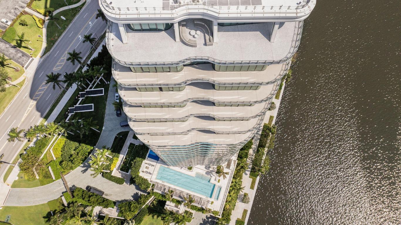 BRISTOL CONDO - Residential