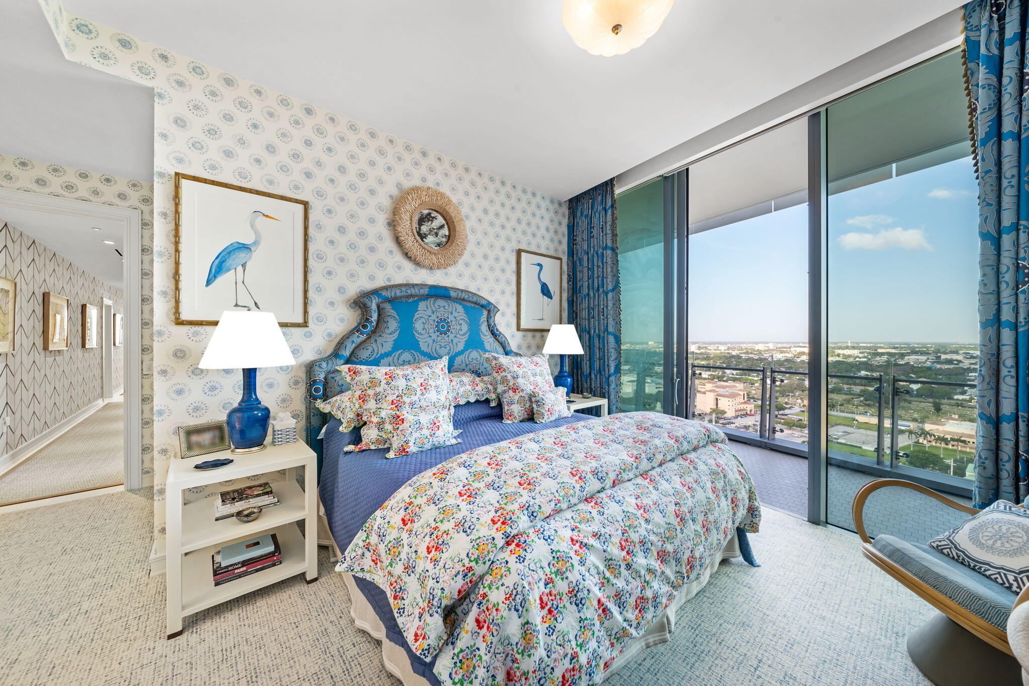 BRISTOL CONDO - Residential