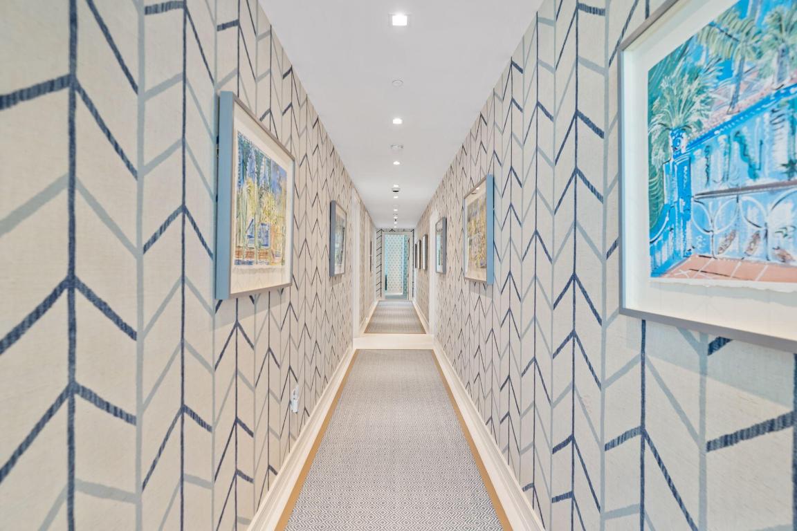 BRISTOL CONDO - Residential