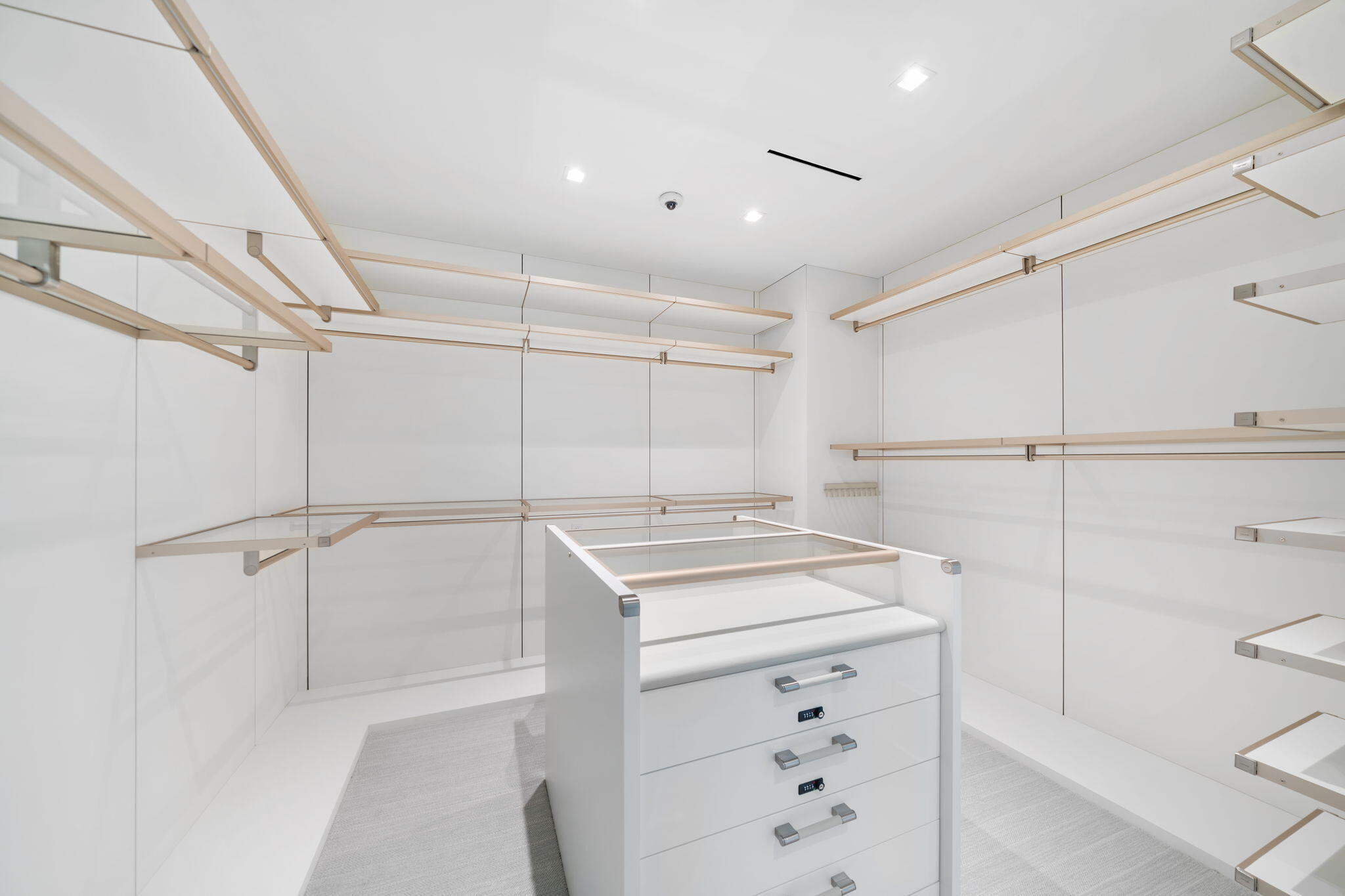 BRISTOL CONDO - Residential