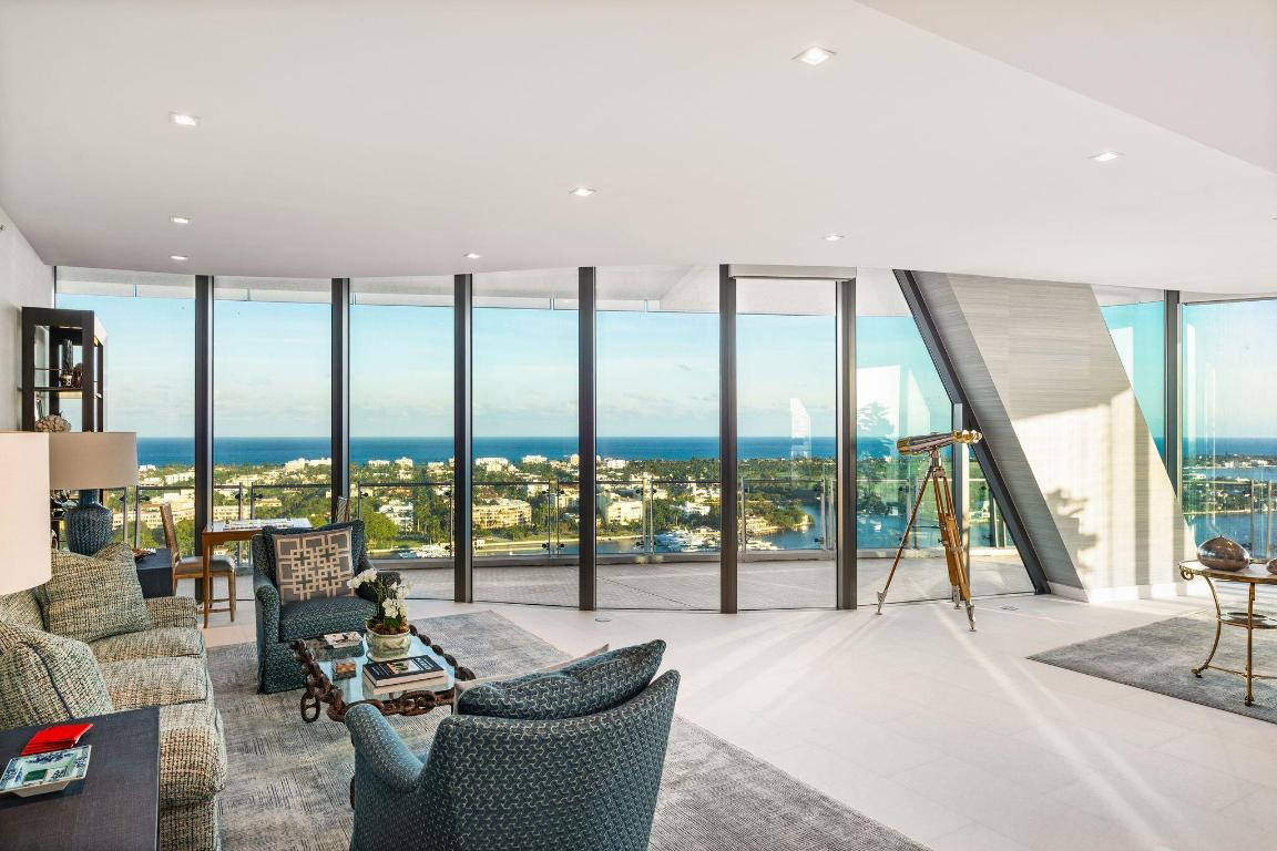 BRISTOL CONDO - Residential