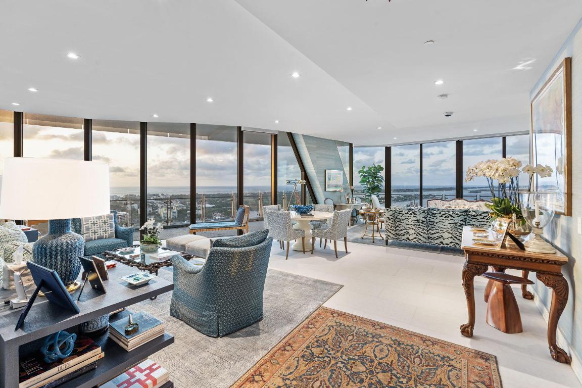 BRISTOL CONDO - Residential