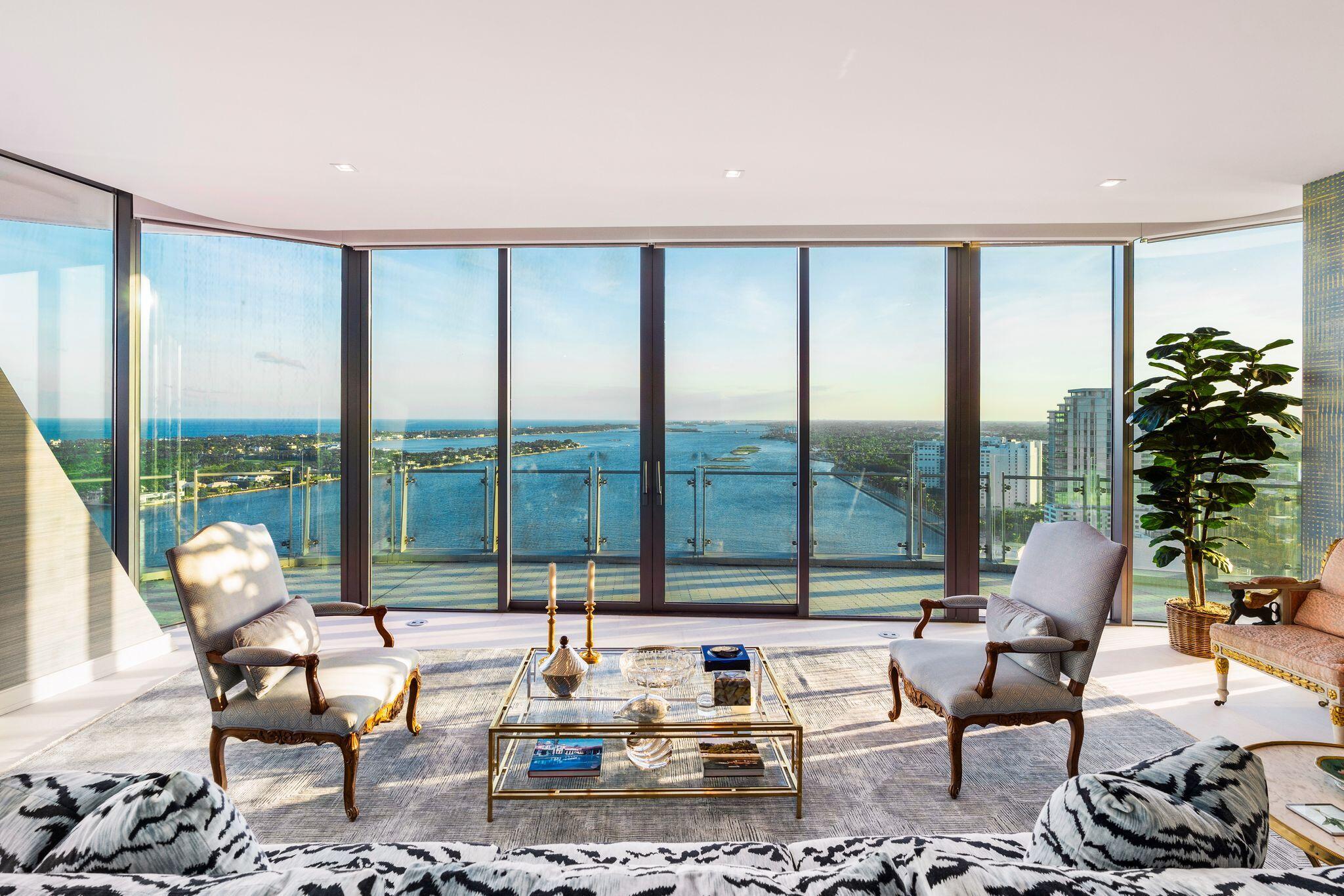 BRISTOL CONDO - Residential