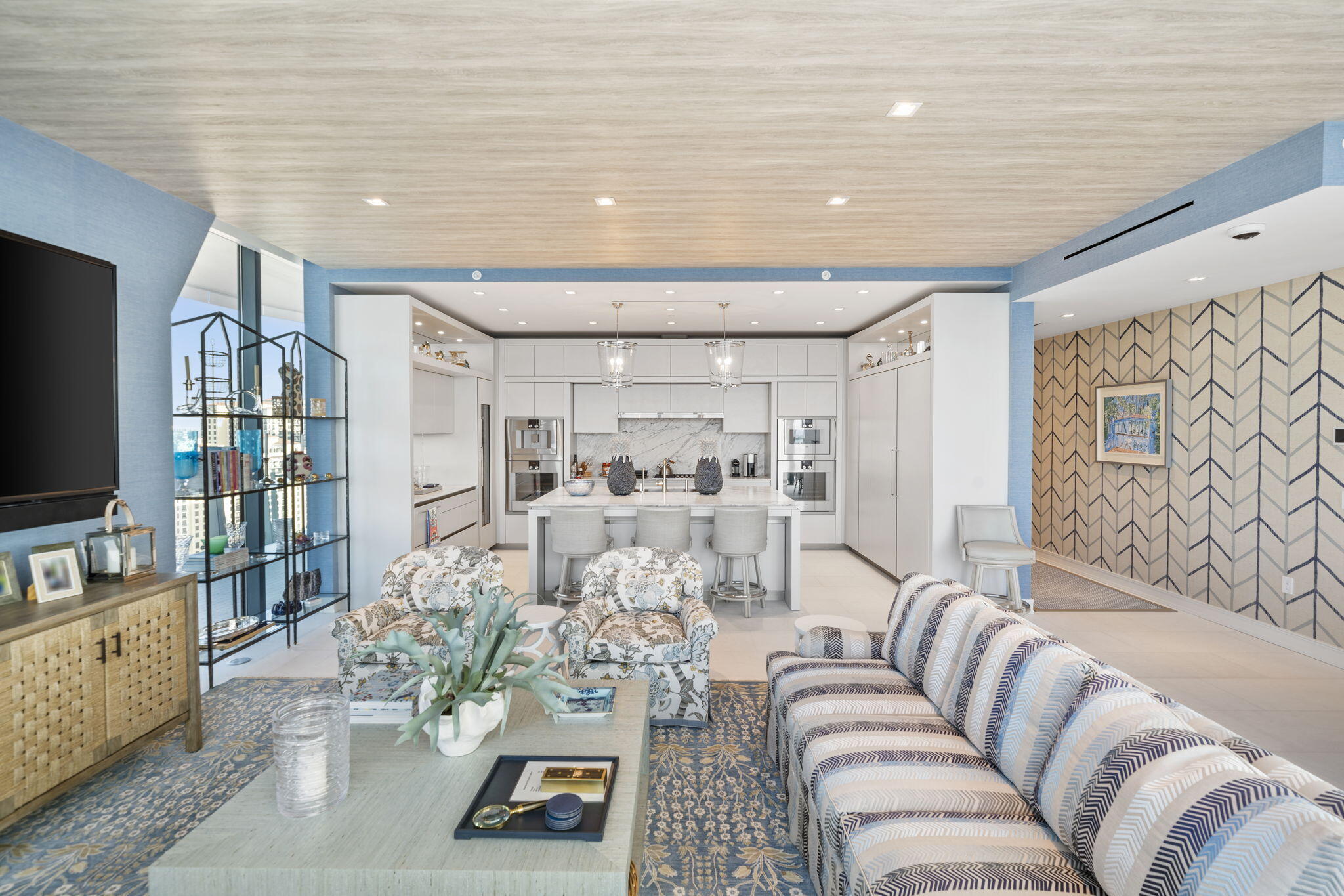 BRISTOL CONDO - Residential