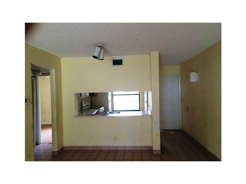 LAKE POINTE #3 CONDO - Residential Lease