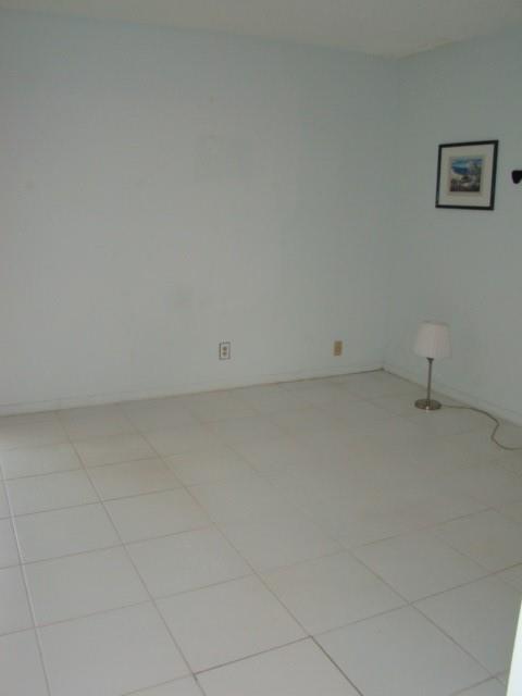 Spanish Oaks Condo - Residential Lease