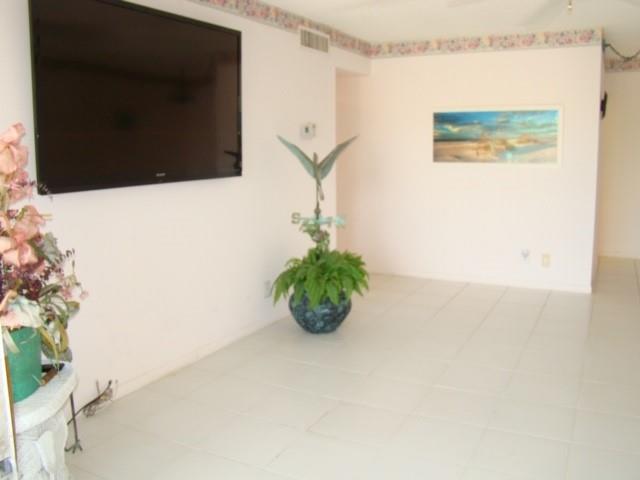 Spanish Oaks Condo - Residential Lease