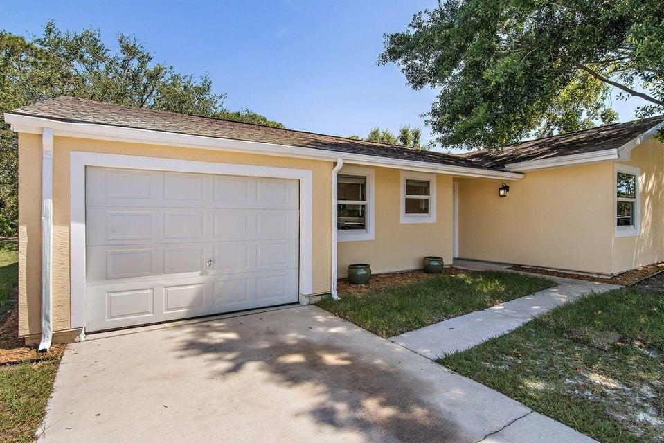 PORT ST LUCIE SECTION 30 - Residential Lease