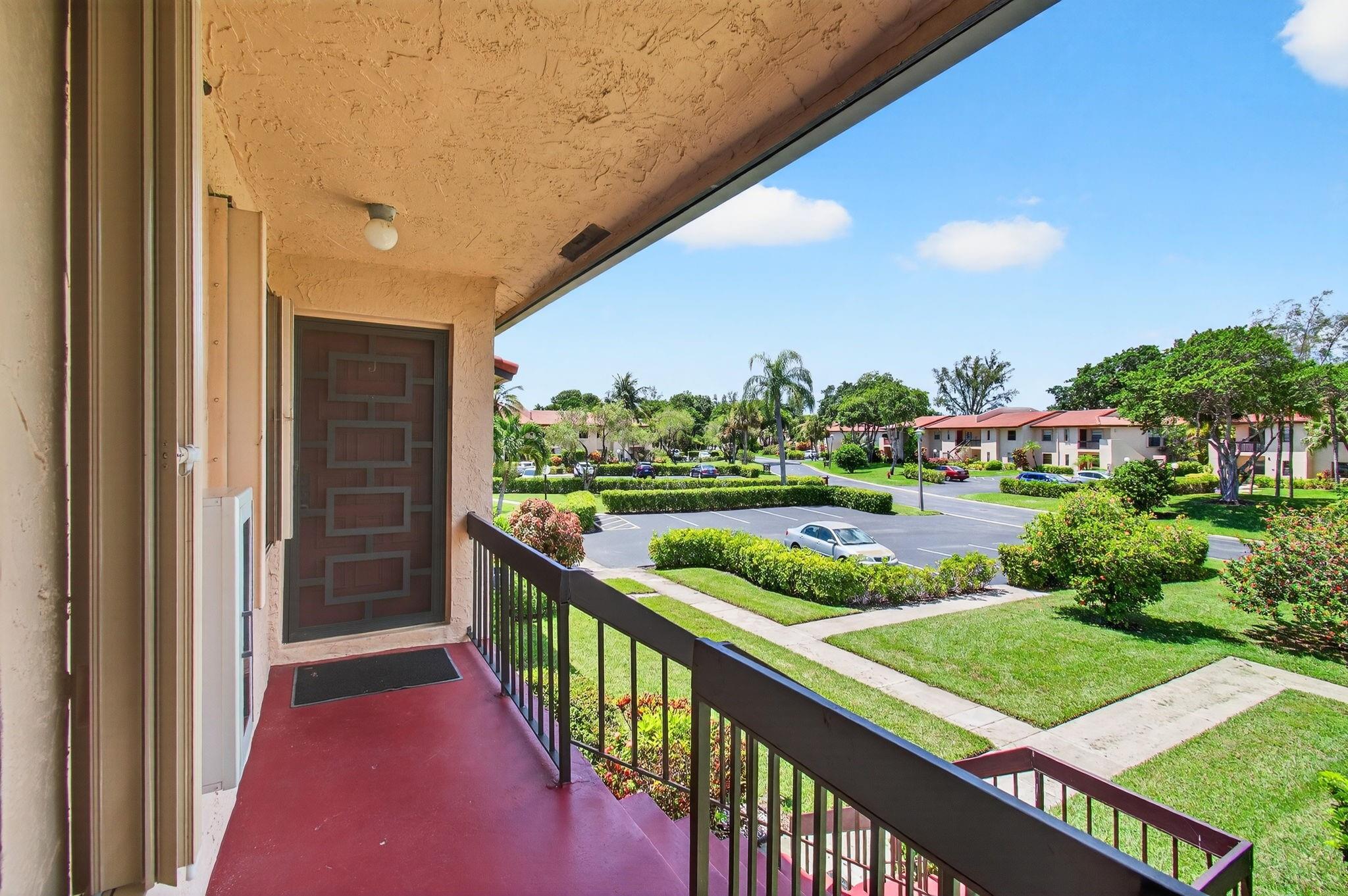 9283 Vista Del Lago 37-J