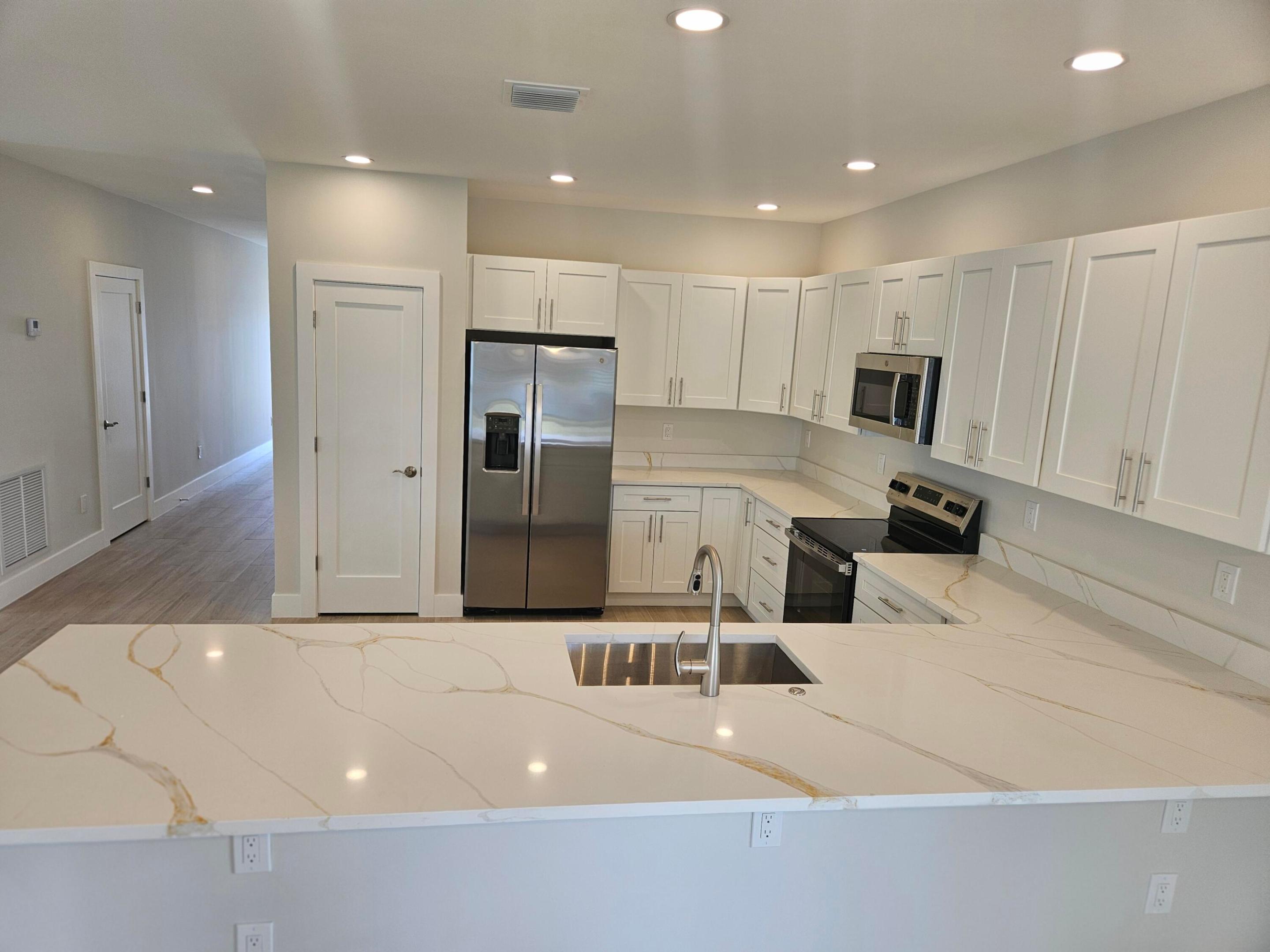 PORT SALERNO - Residential