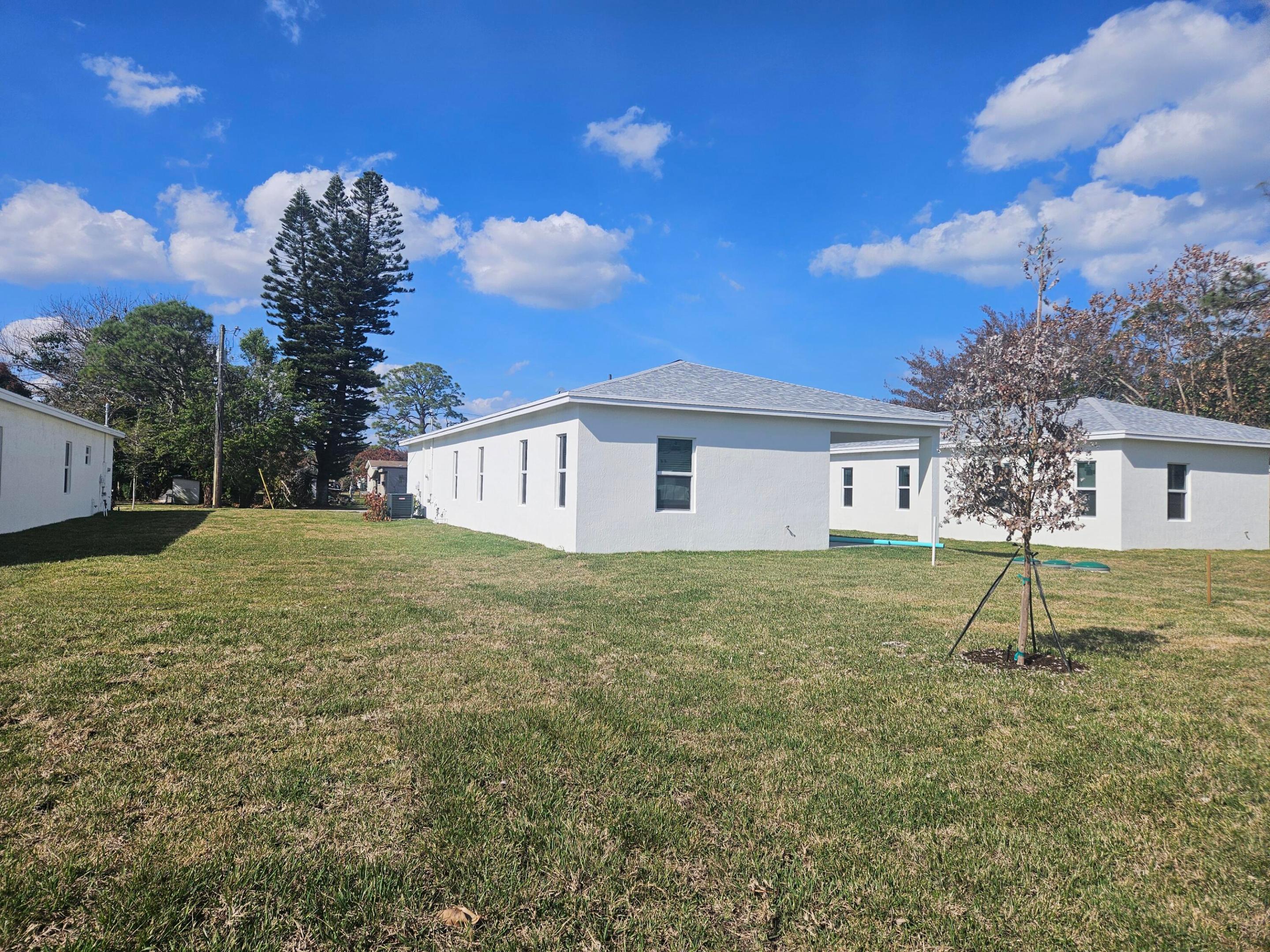 3868 SE Grant Street