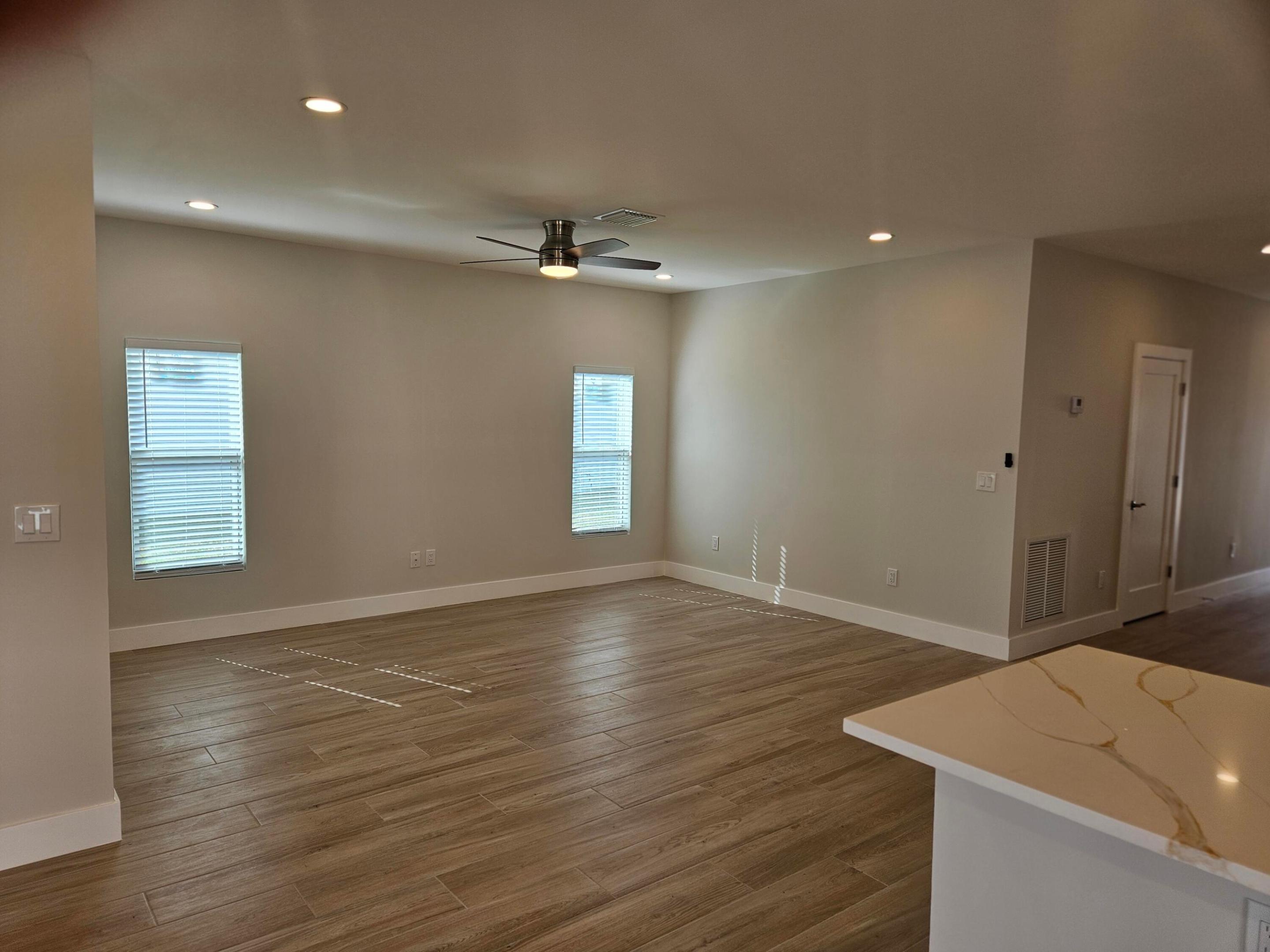 PORT SALERNO - Residential