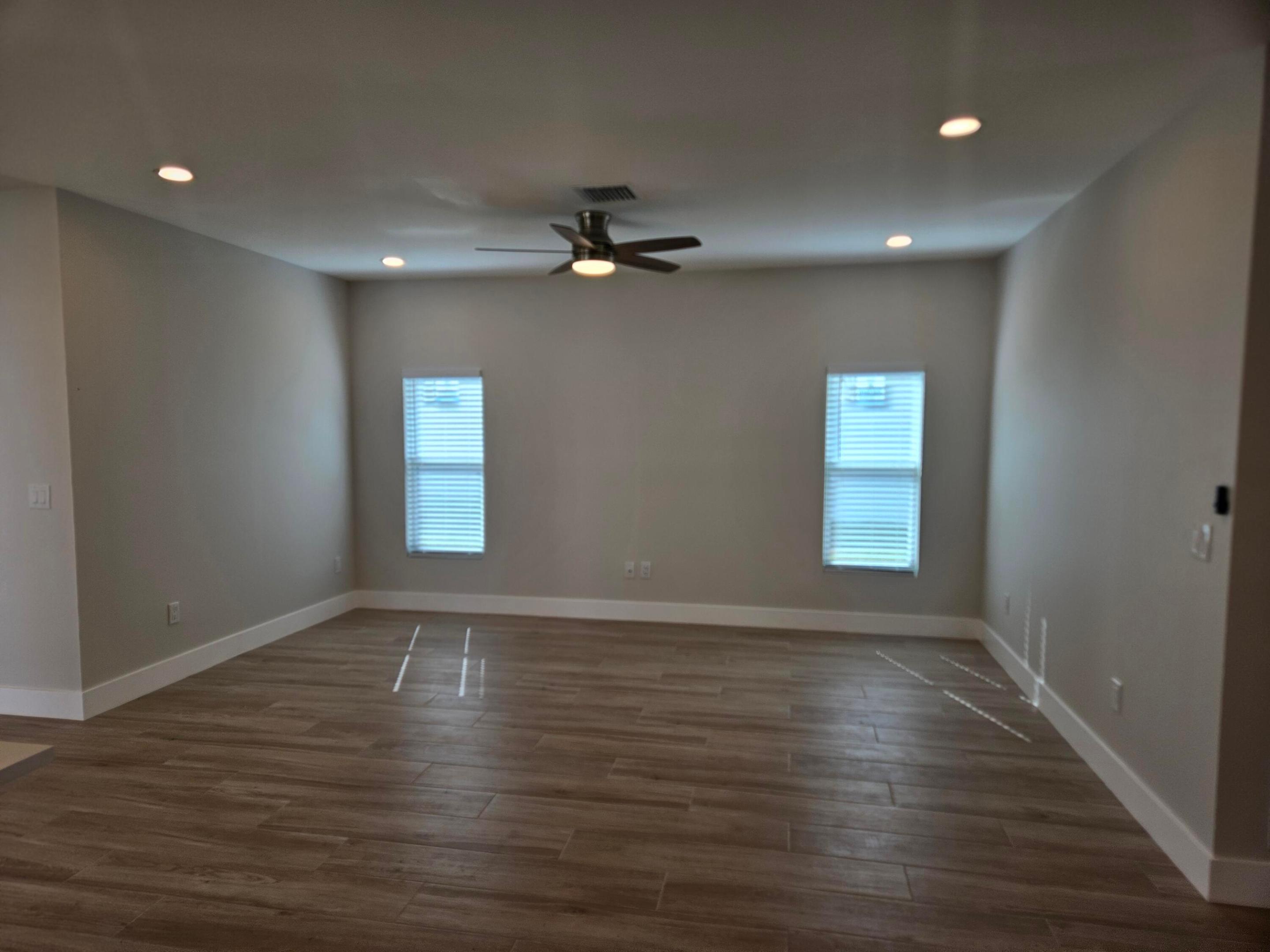 PORT SALERNO - Residential